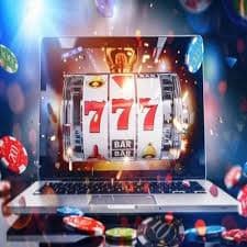 Antarmuka turnamen Plushie Frenzy menang777 dengan leaderboard dan hadiah